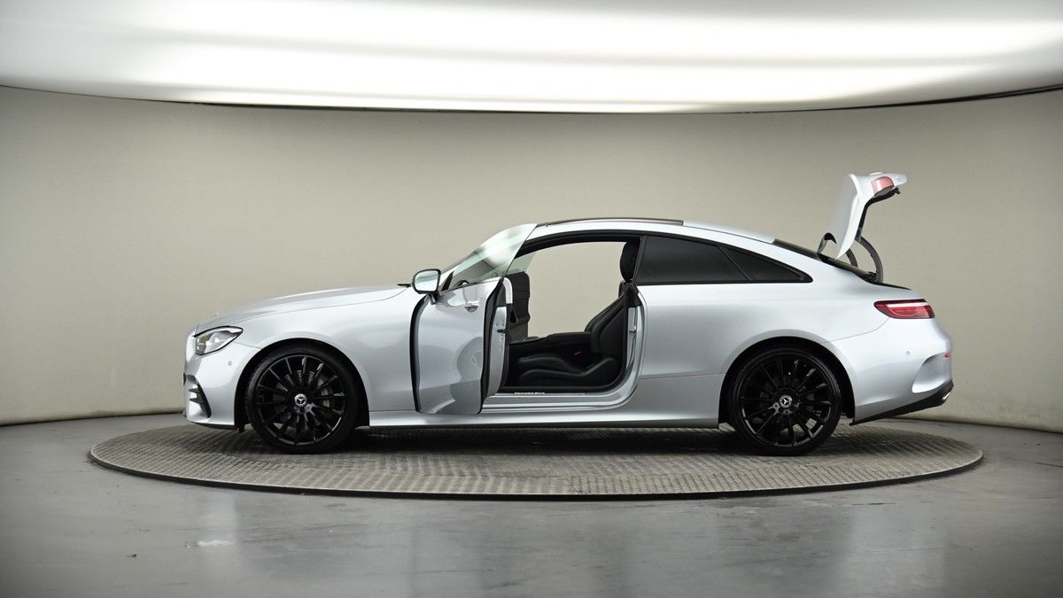 Used Mercedes-Benz E-Class 2022 for sale - 75057394: Photo 51