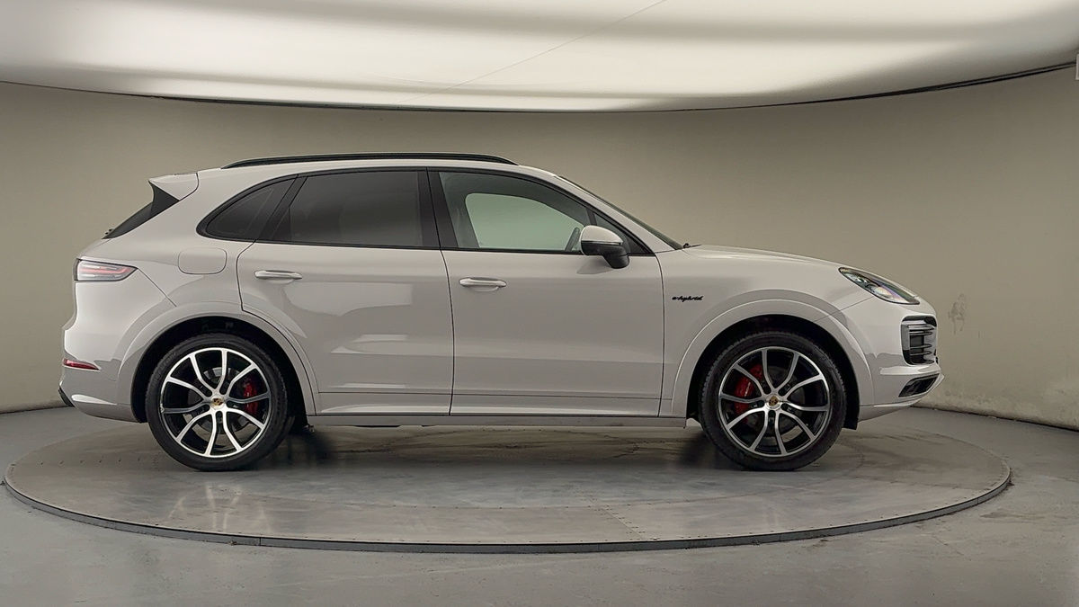 Used Porsche Cayenne 2021 for sale - 77494479: Photo 16