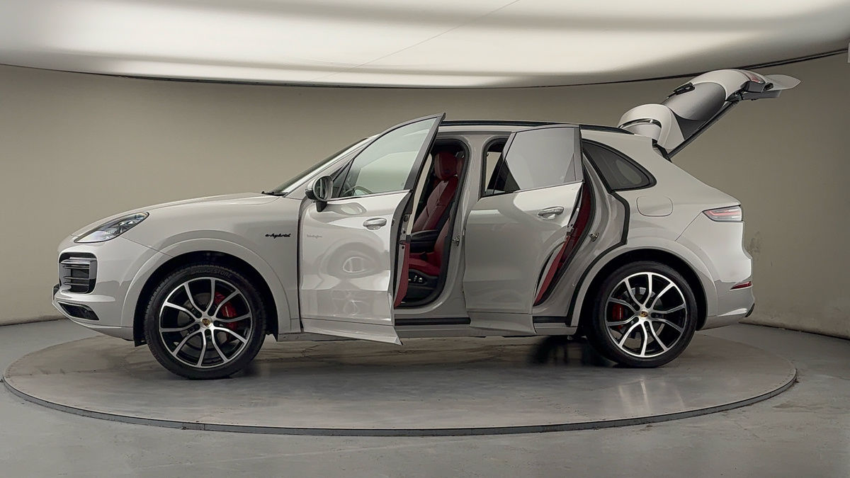 Used Porsche Cayenne 2021 for sale - 77494479: Photo 50