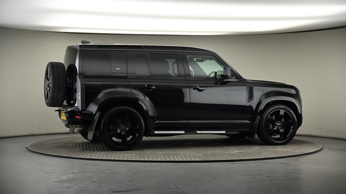 Used Land Rover Defender 110 2022 for sale - 74107142: Photo 38