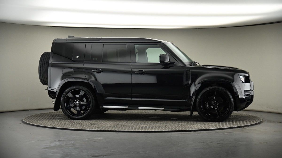 Used Land Rover Defender 110 2022 for sale - 74107142: Photo 41