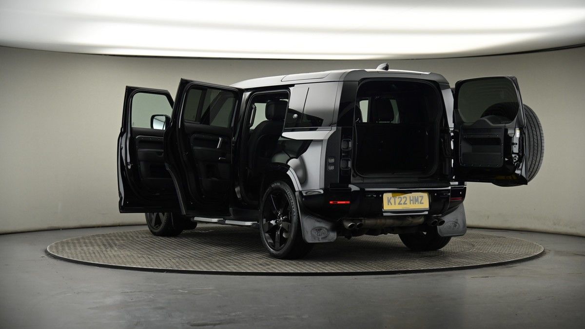 Used Land Rover Defender 110 2022 for sale - 74107142: Photo 71