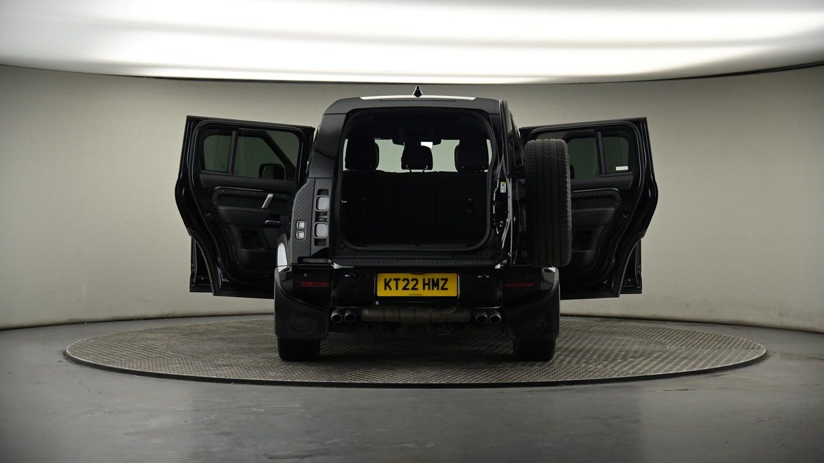 Used Land Rover Defender 110 2022 for sale - 74107142: Photo 74