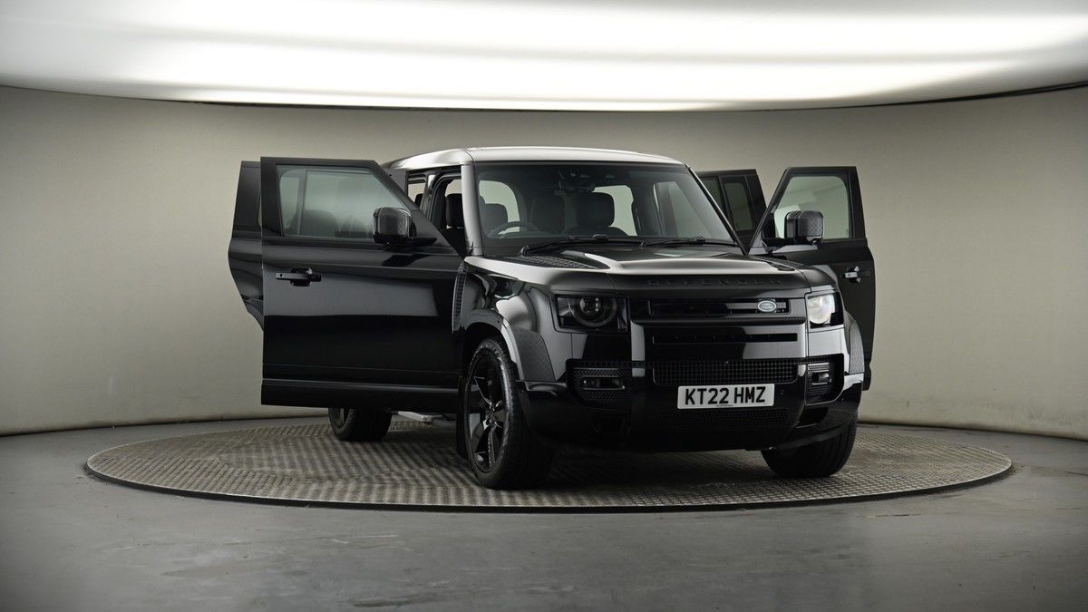 Used Land Rover Defender 110 2022 for sale - 74107142: Photo 91