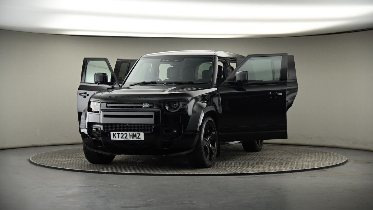 Used Land Rover Defender 110 2022 for sale - 74107142: Photo 94