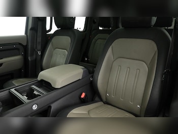 Used Land Rover Defender 110 2021 for sale - 75667020: Photo