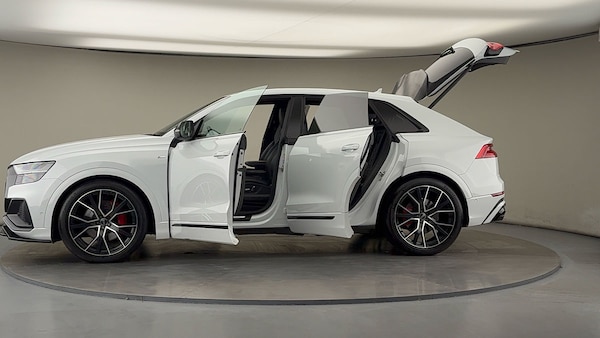 Used Audi Q8 2021 for sale - 76019403: Photo 48