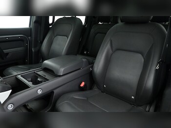 Used Land Rover Defender 110 2023 for sale - 75222097: Photo