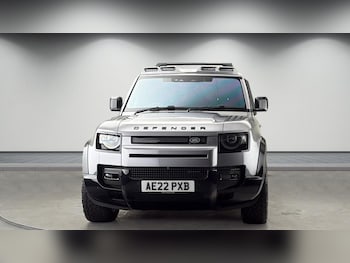 Used Land Rover Defender 110 2022 for sale - 78331542: Photo