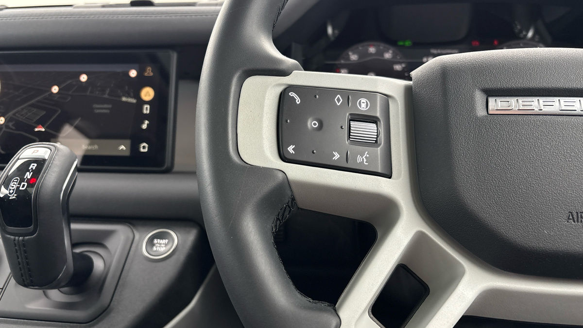 Used Land Rover Defender 110 2023 for sale - 78213232: Photo 13