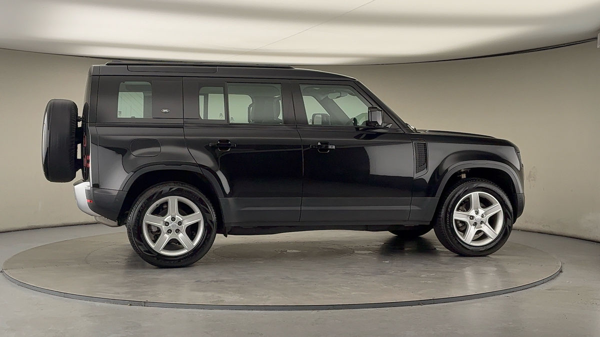 Used Land Rover Defender 110 2023 for sale - 78213232: Photo 37