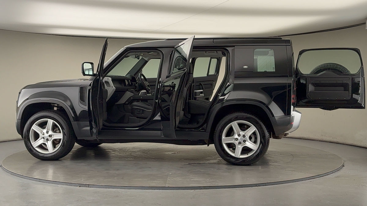 Used Land Rover Defender 110 2023 for sale - 78213232: Photo 46