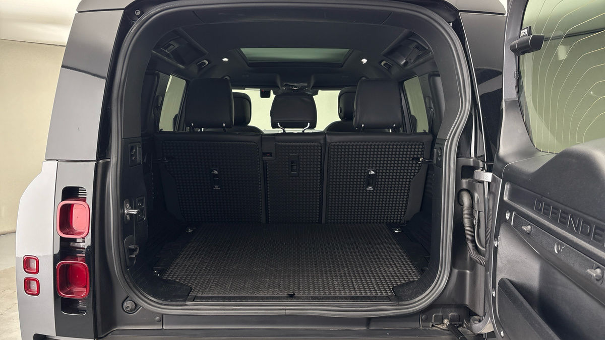 Used Land Rover Defender 110 2023 for sale - 77303332: Photo 11