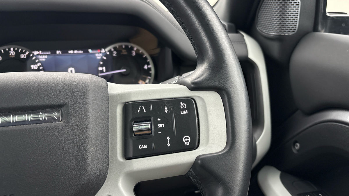 Used Land Rover Defender 110 2023 for sale - 77303332: Photo 14