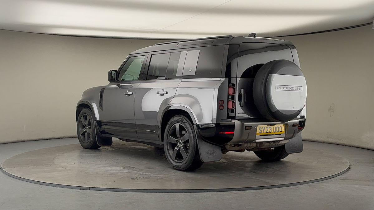 Used Land Rover Defender 110 2023 for sale - 77303332: Photo 2