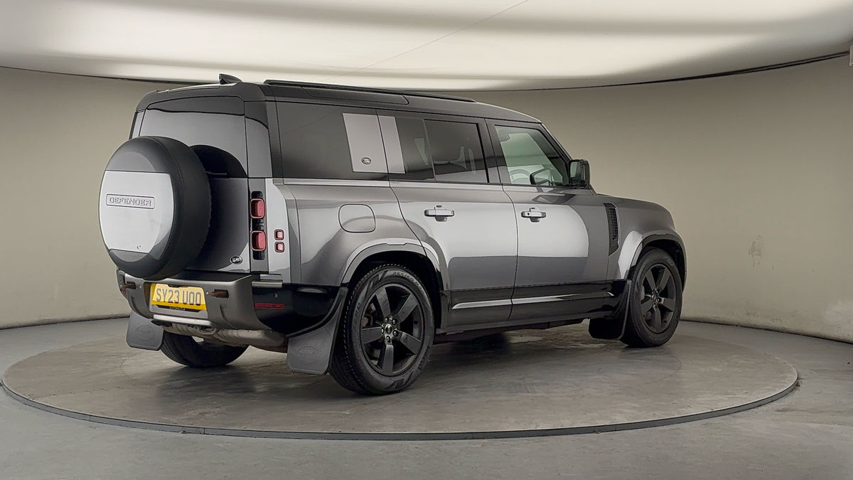 Used Land Rover Defender 110 2023 for sale - 77303332: Photo 21