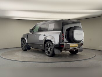 Used Land Rover Defender 110 2023 for sale - 77303332: Photo