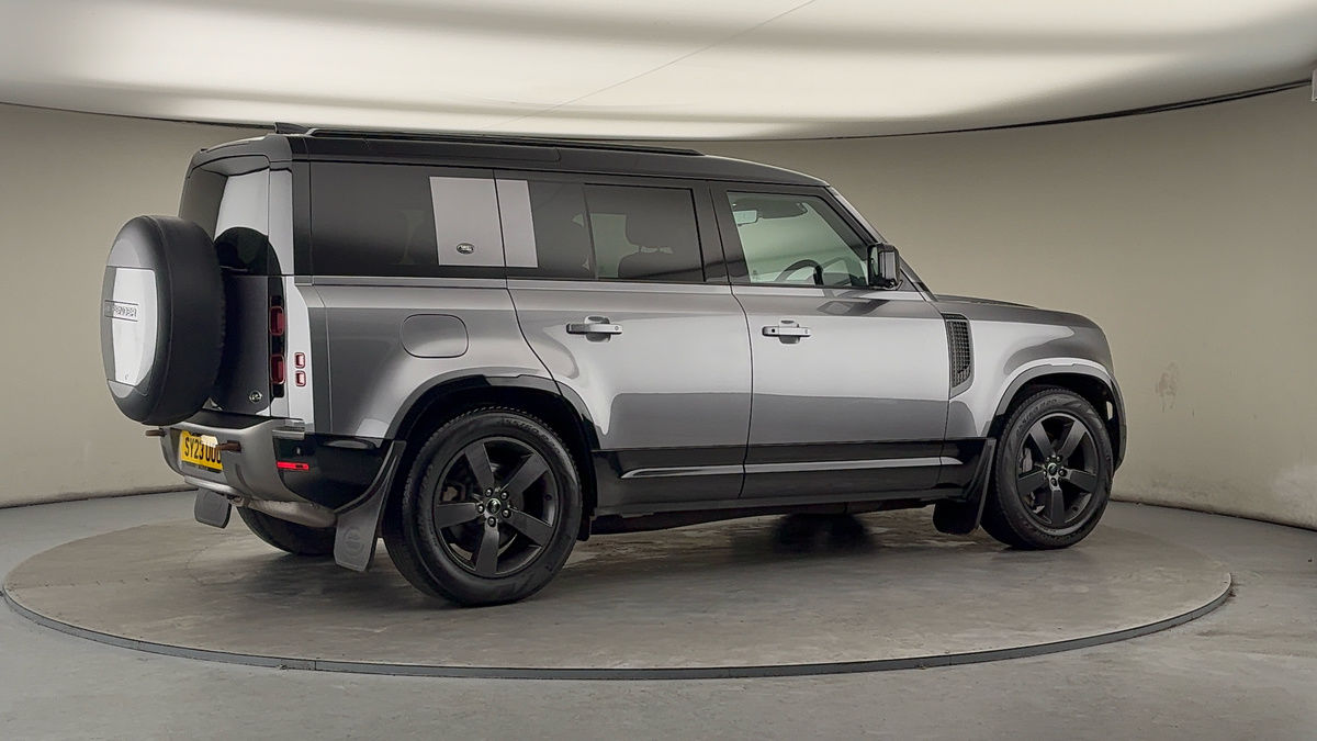 Used Land Rover Defender 110 2023 for sale - 77303332: Photo 38