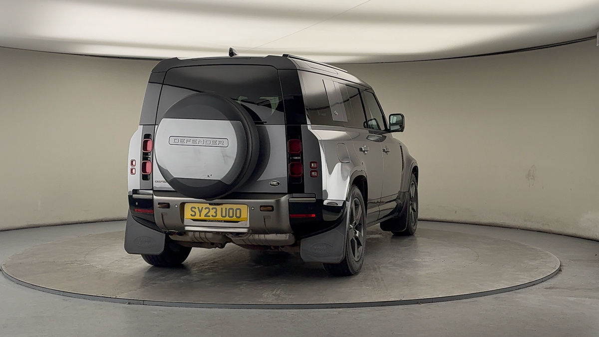 Used Land Rover Defender 110 2023 for sale - 77303332: Photo 40