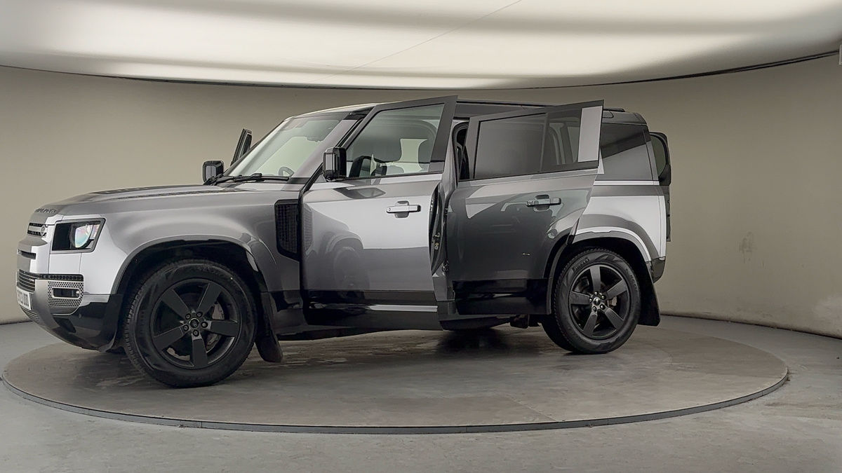 Used Land Rover Defender 110 2023 for sale - 77303332: Photo 48