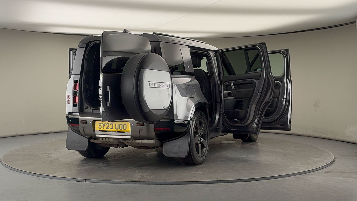 Used Land Rover Defender 110 2023 for sale - 77303332: Photo 59