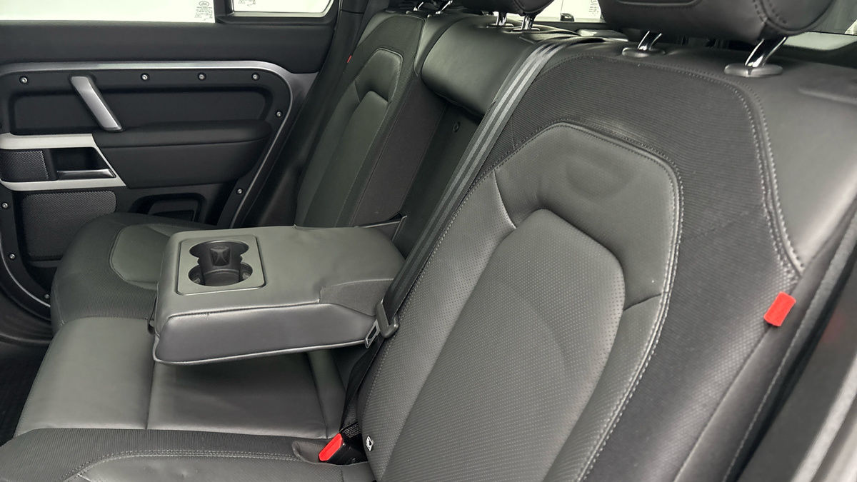 Used Land Rover Defender 110 2023 for sale - 77303332: Photo 9