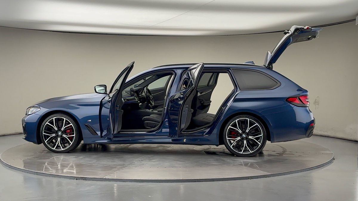 Used BMW 5 Series 2022 for sale - 76280836: Photo 46