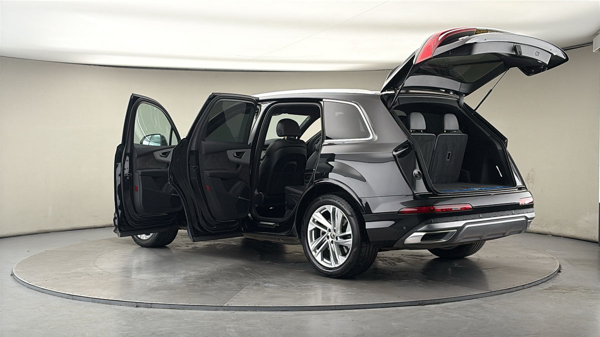Used Audi Q7 2022 for sale - 77821833: Photo 44