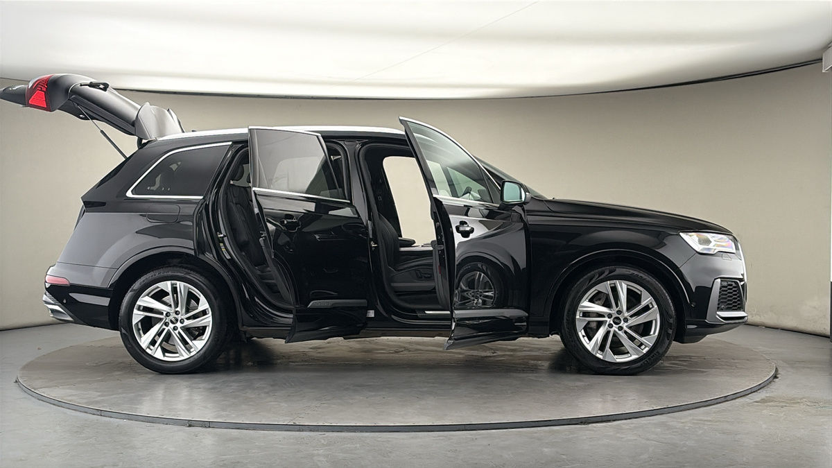 Used Audi Q7 2022 for sale - 77821833: Photo 56