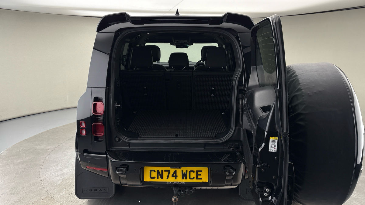 Used Land Rover Defender 110 2024 for sale - 76334539: Photo 17