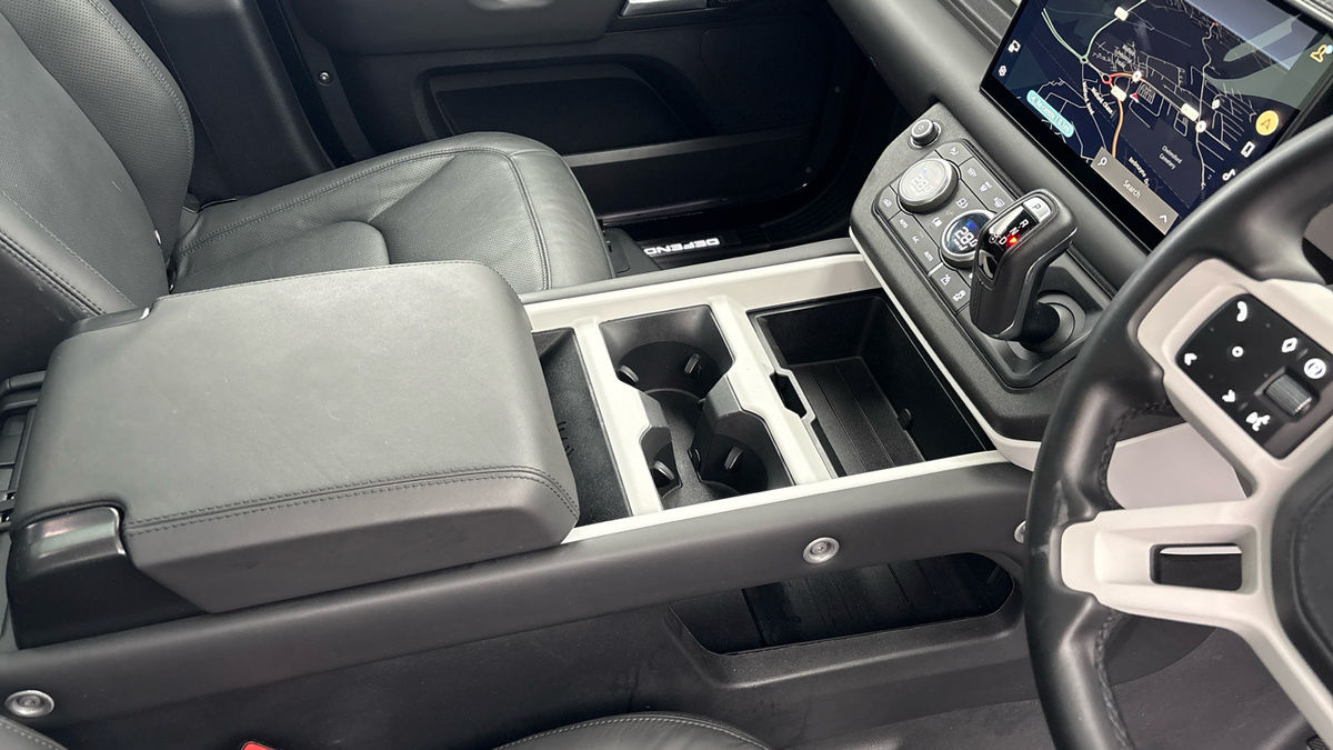 Used Land Rover Defender 110 2024 for sale - 76334539: Photo 24