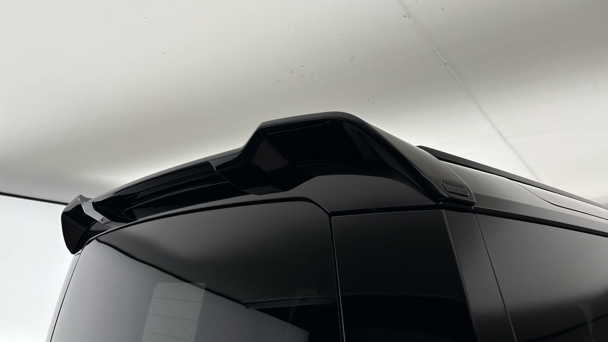 Used Land Rover Defender 110 2024 for sale - 76334539: Photo 31