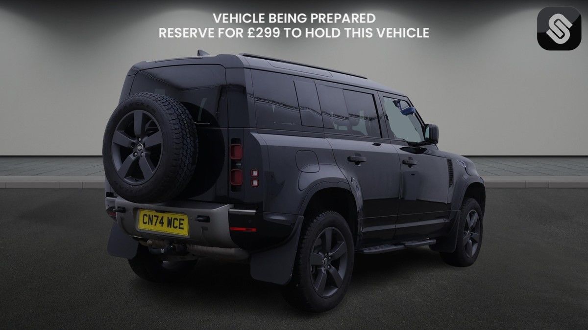 Used Land Rover Defender 110 2024 for sale - 76334539: Photo 7