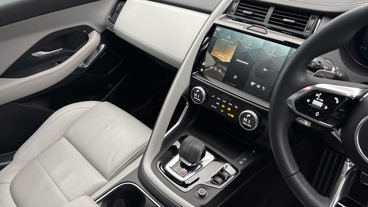 Used Jaguar E-Pace 2024 for sale - 77288810: Photo 18