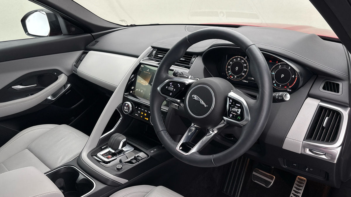 Used Jaguar E-Pace 2024 for sale - 77288810: Photo 5