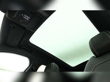 Used Jaguar F-Pace 2020 for sale - 75549379: Photo