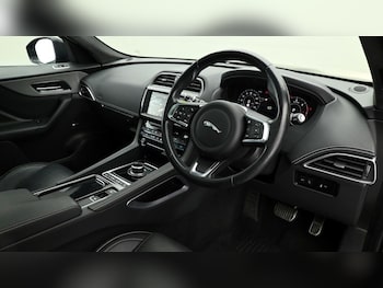 Used Jaguar F-Pace 2020 for sale - 75549379: Photo