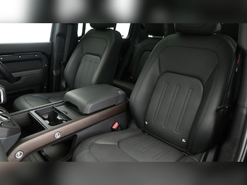 Used Land Rover Defender 130 2024 for sale - 75445342: Photo