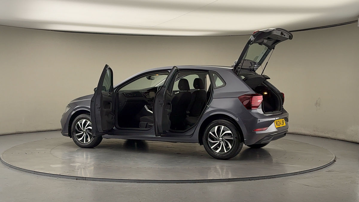 Used Volkswagen Polo 2024 for sale - 77201054: Photo 45