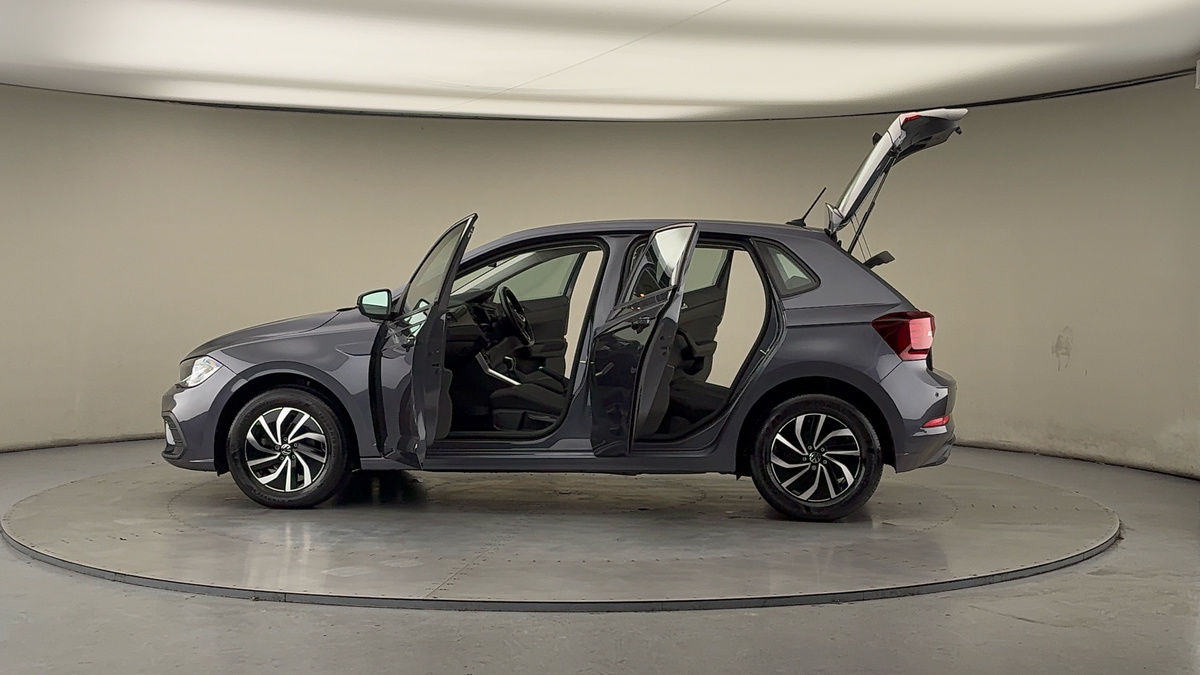 Used Volkswagen Polo 2024 for sale - 77201054: Photo 46