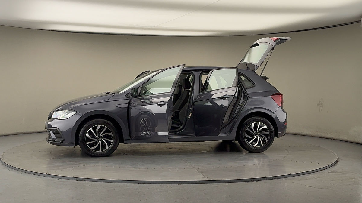 Used Volkswagen Polo 2024 for sale - 77201054: Photo 47