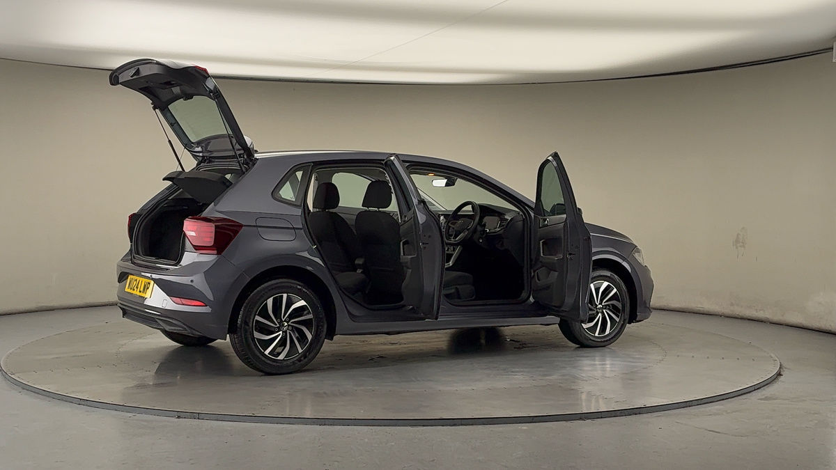 Used Volkswagen Polo 2024 for sale - 77201054: Photo 57