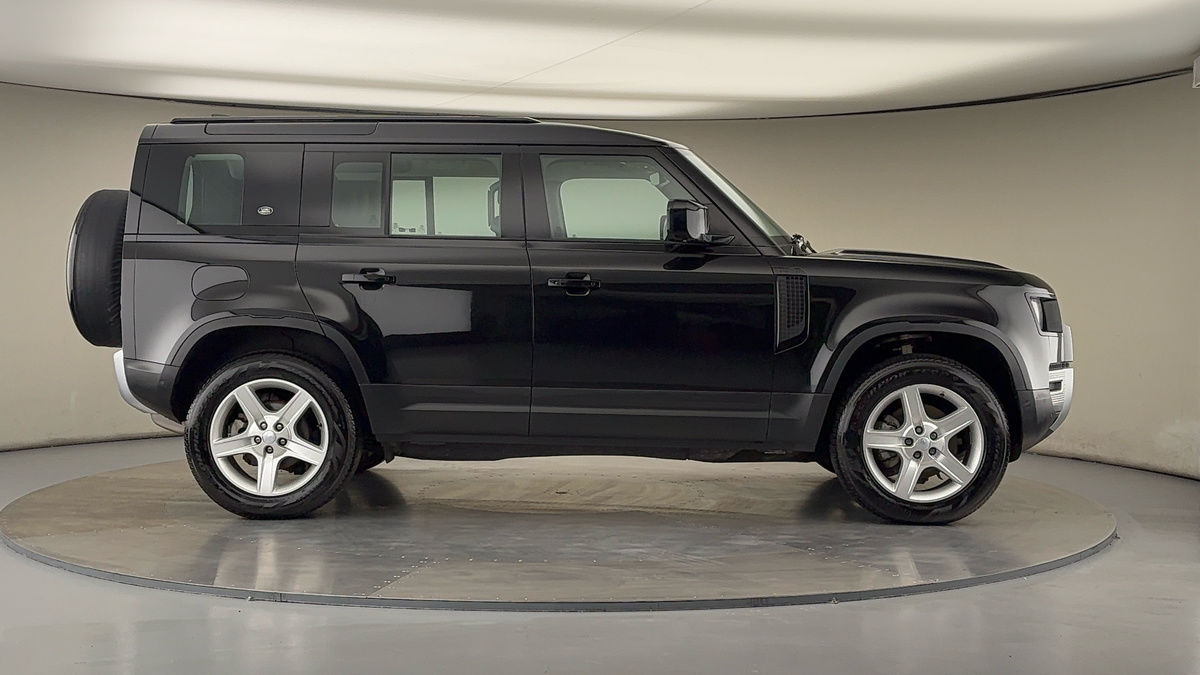 Used Land Rover Defender 2023 for sale - 77118324: Photo 32