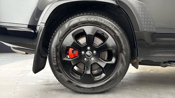 Used Land Rover Defender 130 2023 for sale - 76280764: Photo 10