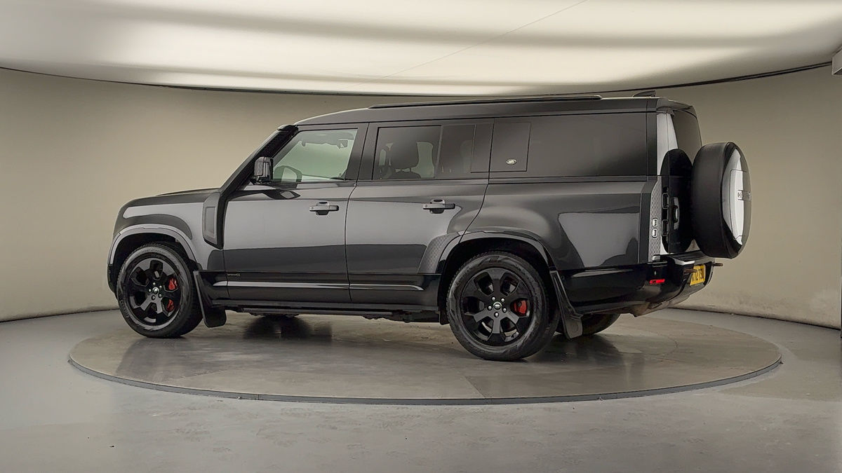 Used Land Rover Defender 130 2023 for sale - 76280764: Photo 30