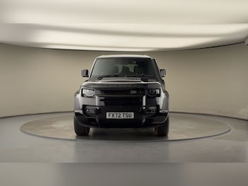 Used Land Rover Defender 130 2023 for sale - 76280764: Photo