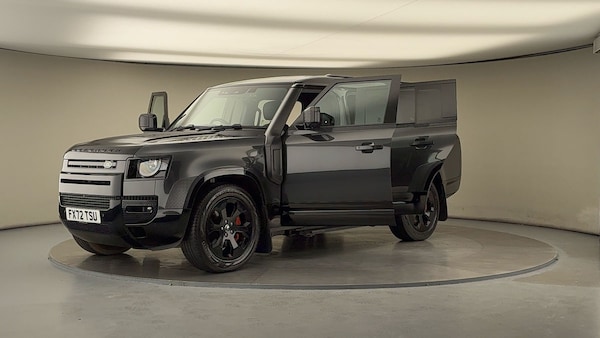 Used Land Rover Defender 130 2023 for sale - 76280764: Photo 53