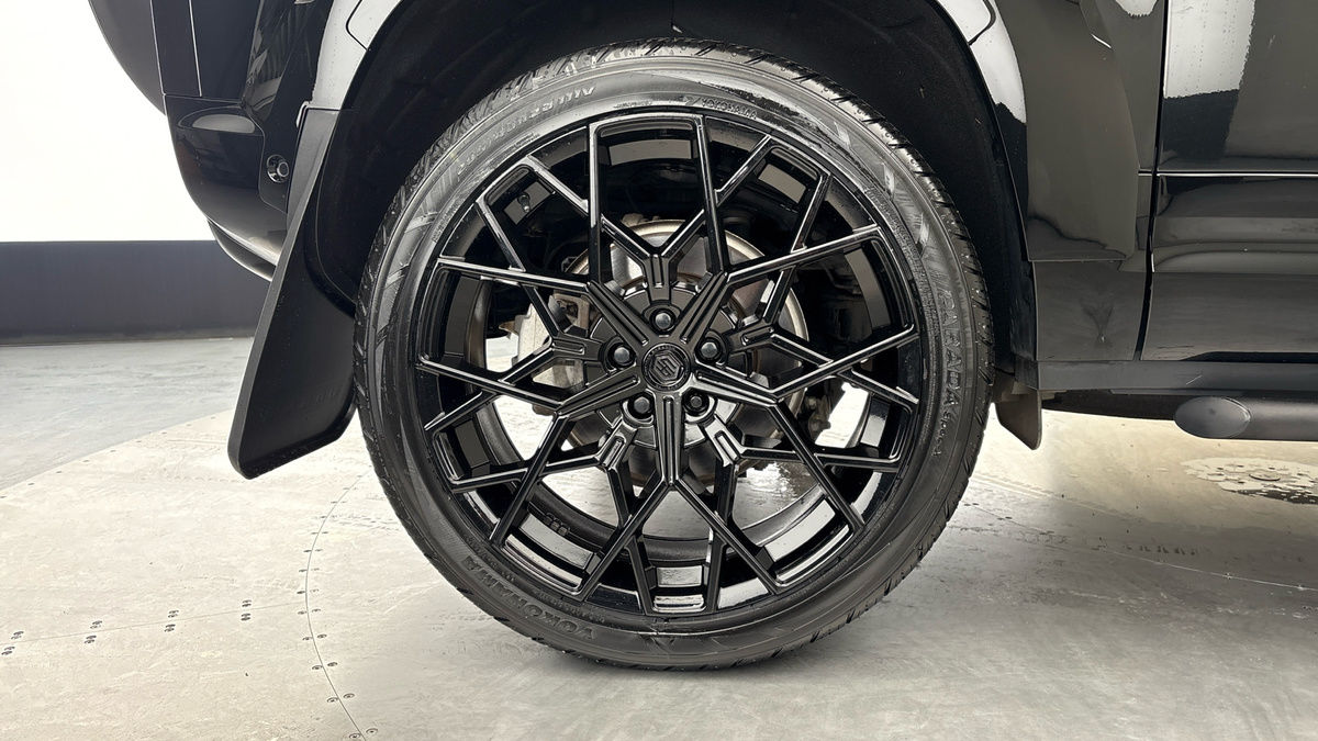 Used Land Rover Defender 2023 for sale - 76455042: Photo 19