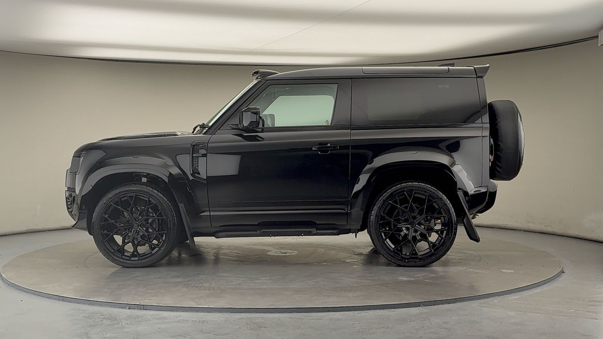 Used Land Rover Defender 2023 for sale - 76455042: Photo 29