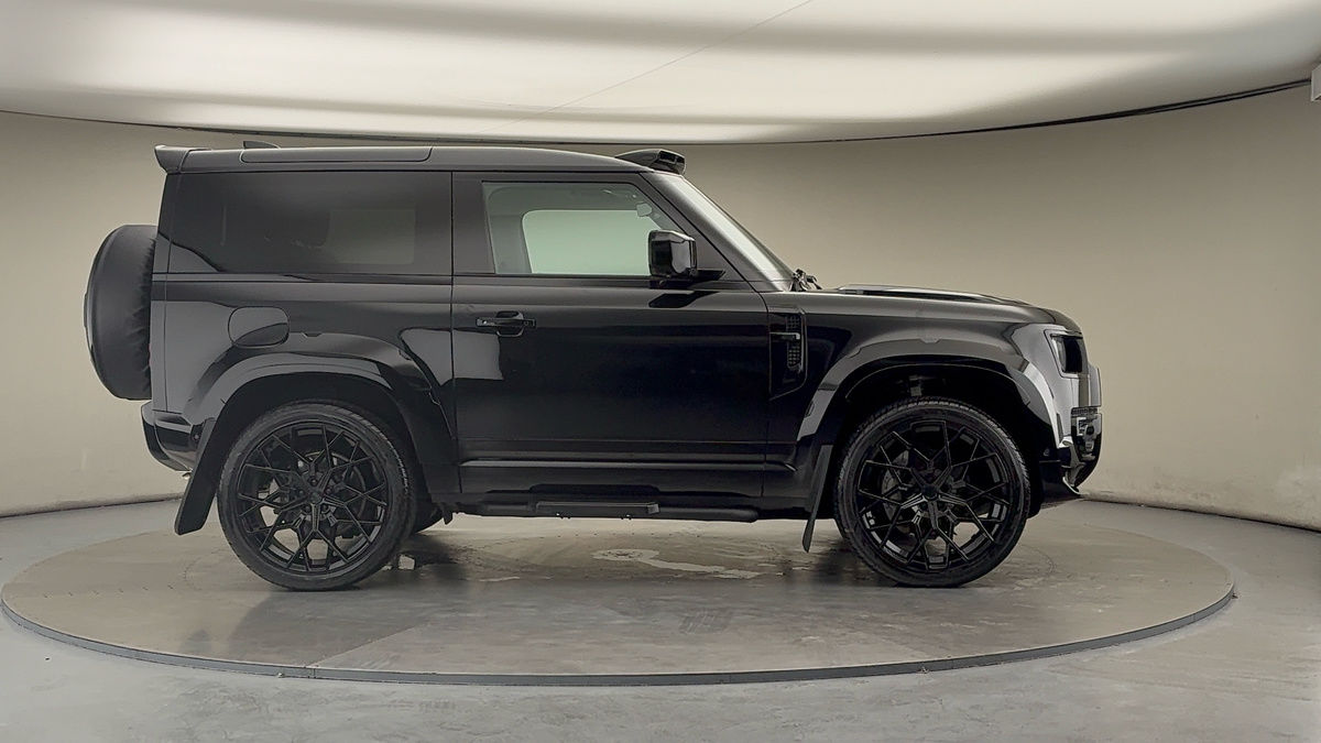 Used Land Rover Defender 2023 for sale - 76455042: Photo 31